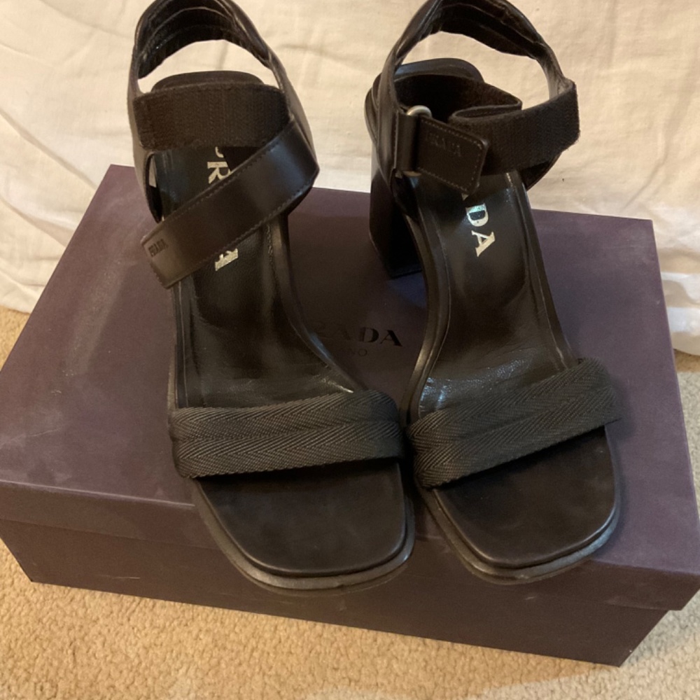 Prada sandals - Picture 3 of 5